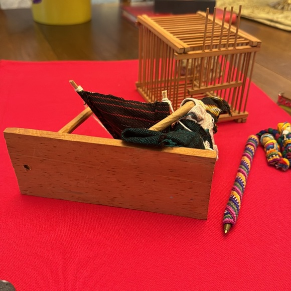 BUNDLE OF DECOR - Picture 13 of 17